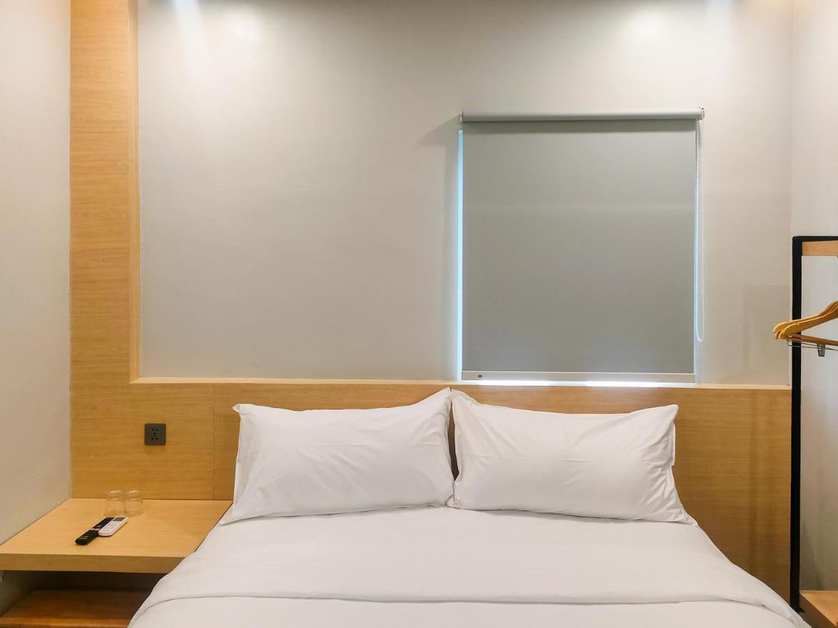 Travel Biz Hotel Medan Mitra Reddoorz Екстер'єр фото