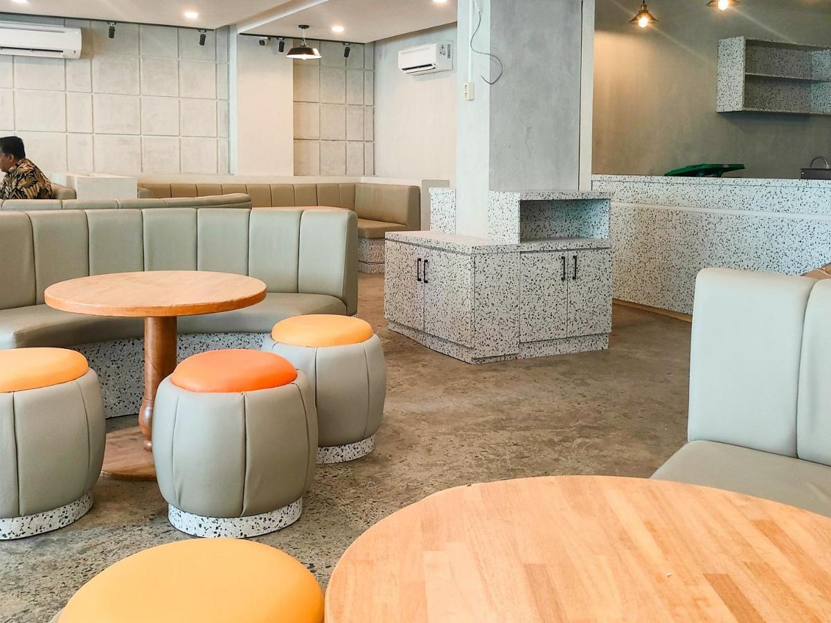 Travel Biz Hotel Medan Mitra Reddoorz Екстер'єр фото
